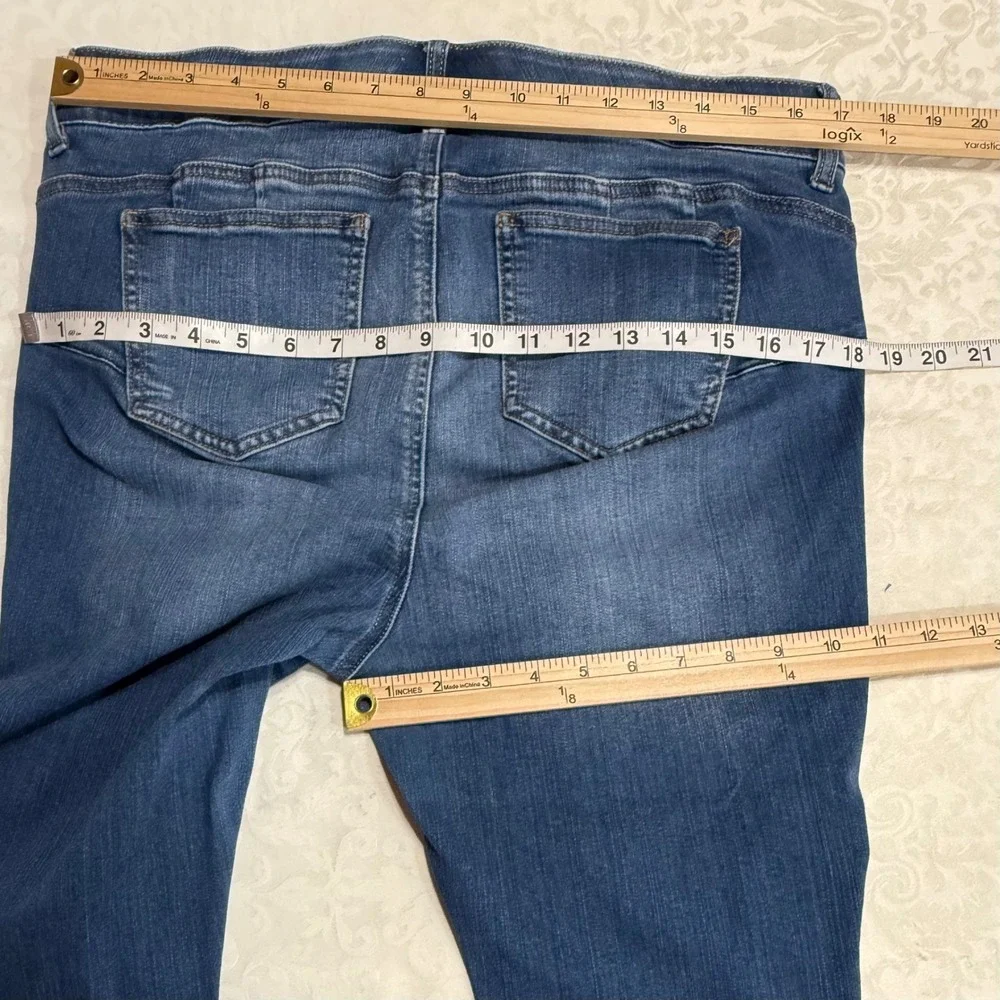 Torrid Bombshell Skinny Jeans Womens 16 Blue Distressed Ripped Cropped Denim - Picture 6 of 10
